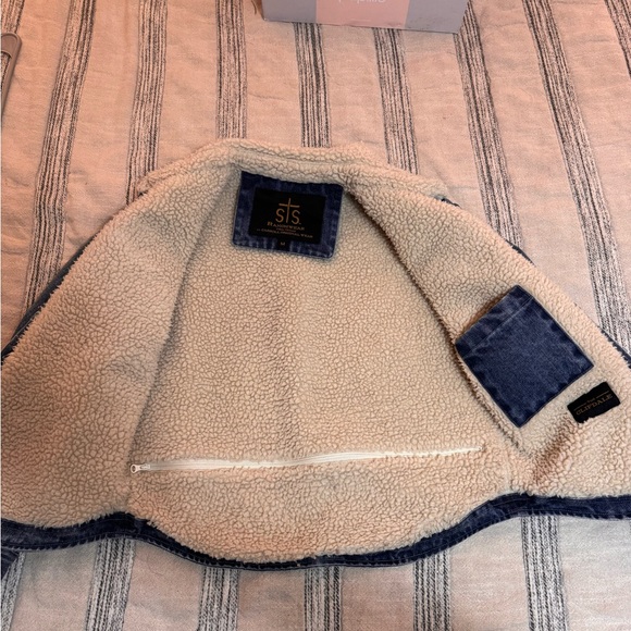 STS Ranchwear Blue Jean Jacket with Sherpa Cream Lining - Picture 2 of 6